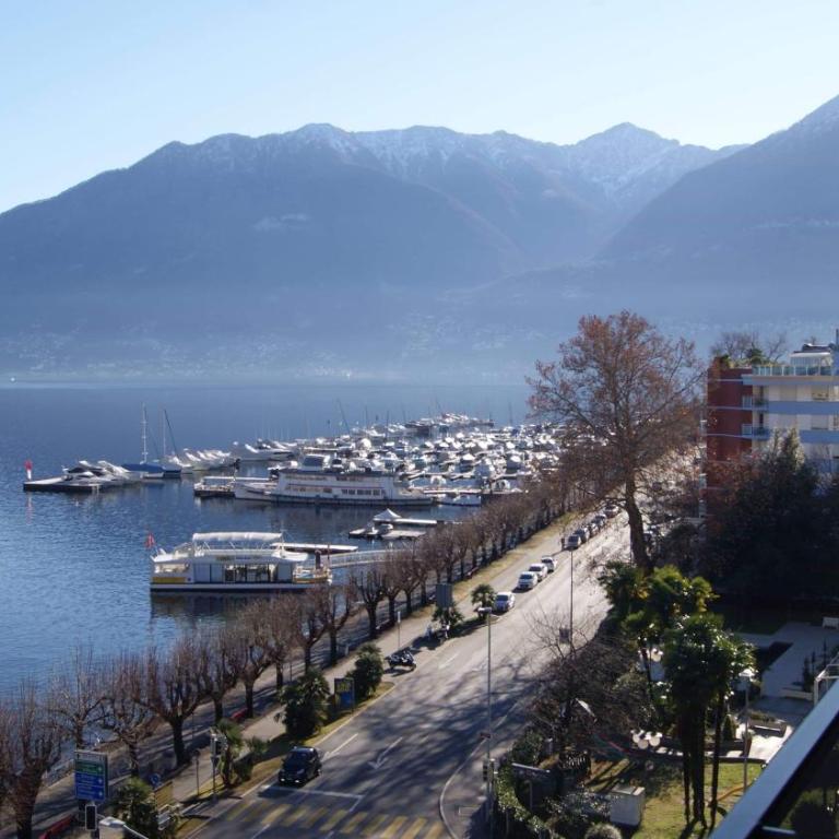 Residenza Vivian Deluxe Apartments - Appartamento Superior con Vista Lago - 6