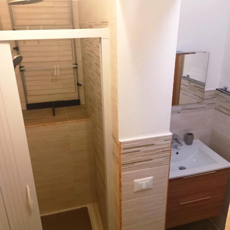 CASETTA PONENTE - Appartamento con 1 Camera da Letto - 16