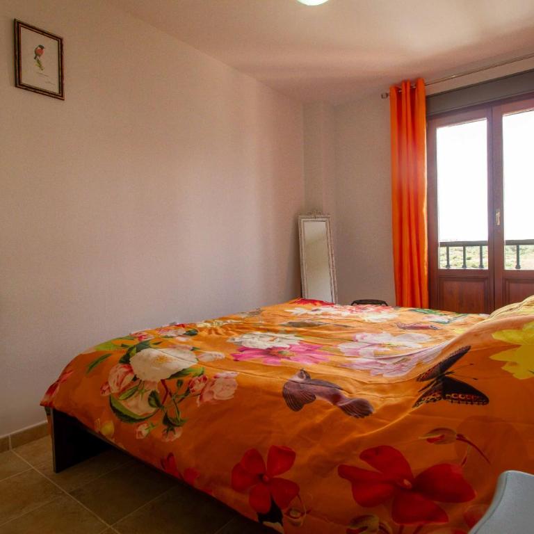 JAN001 Modern Spacious 2 Bedroom Apartment - Two-Bedroom Apartment - 7