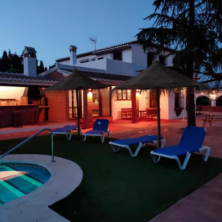 Cortijo Los Arcos - Lujo rural con piscina y vistas espectaculares en Málaga - Five-Bedroom House - 36