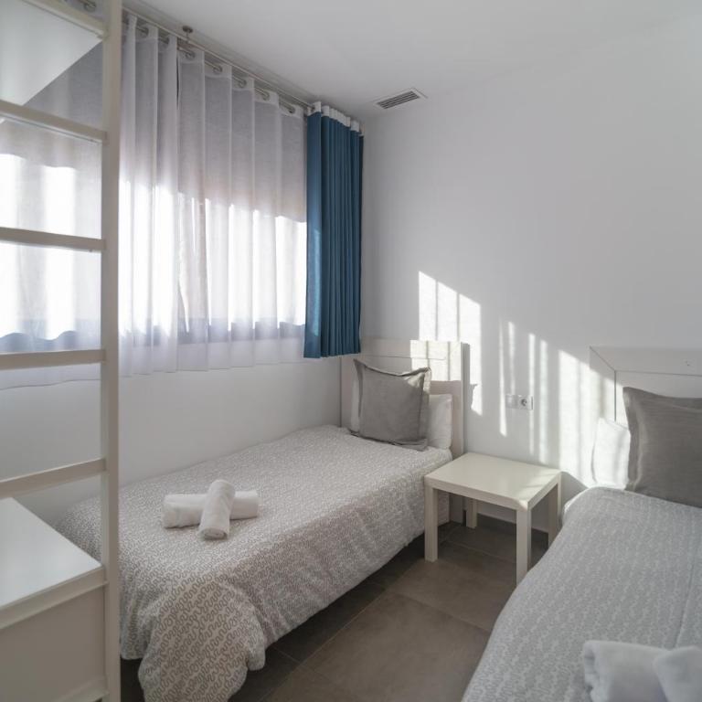 Apartamento El Carmen by Be Alicante - Three-Bedroom Apartment with Terrace - 3