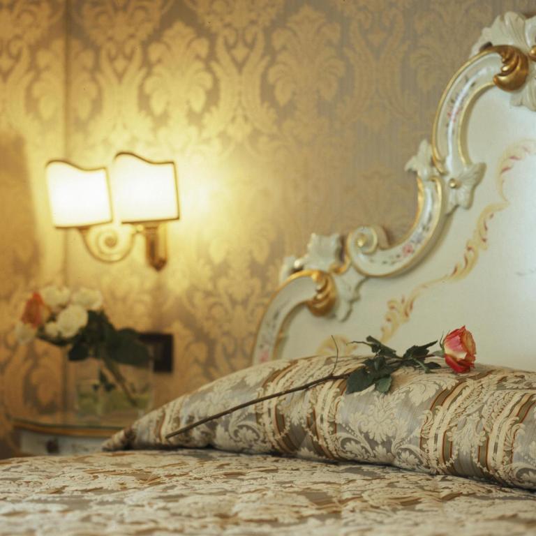 Hotel Carlton On The Grand Canal - Camera Superior Matrimoniale/Doppia con Letti Singoli - 2