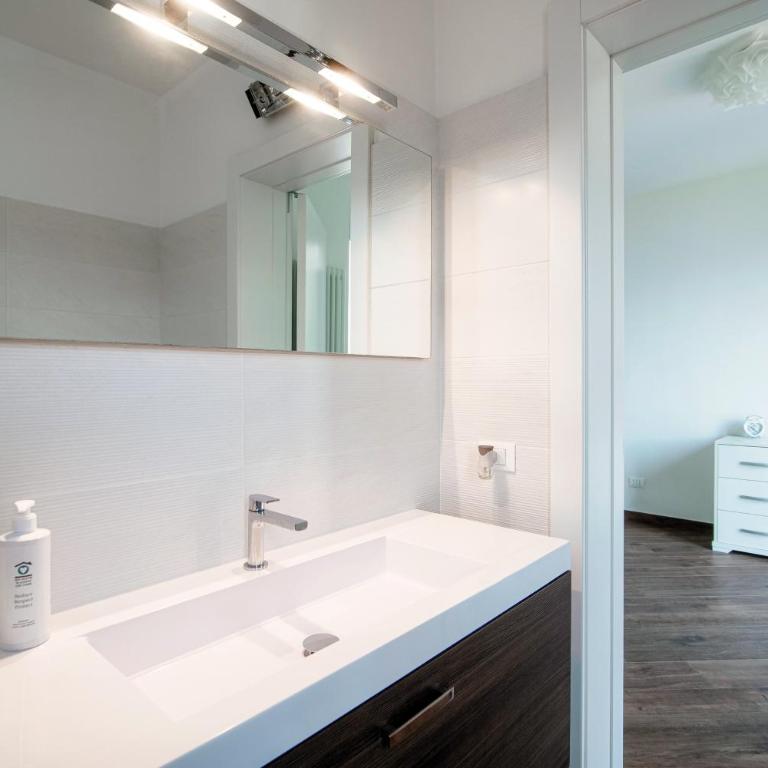 Argegno Wonderful View - by MyHomeInComo - Casa con 3 Camere da Letto - 5