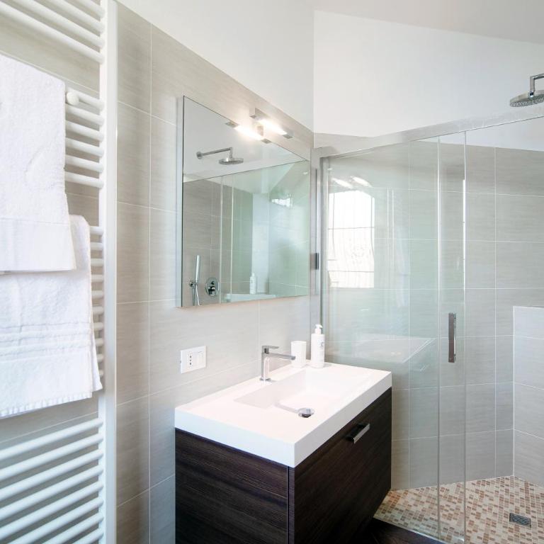 Argegno Wonderful View - by MyHomeInComo - Casa con 3 Camere da Letto - 14