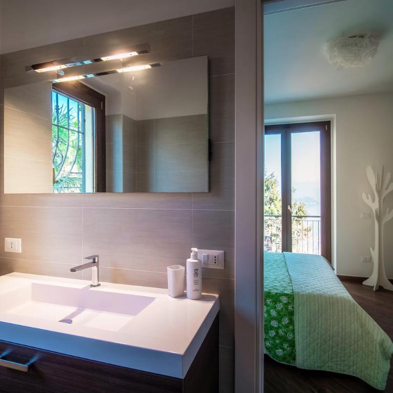 Argegno Wonderful View - by MyHomeInComo - Casa con 3 Camere da Letto - 39