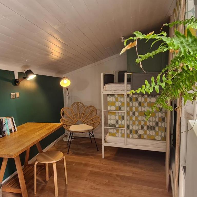 Wood'n Sea Surf Lodge - Auberge De Jeunesse - Lit Simple dans Dortoir Mixte - 1