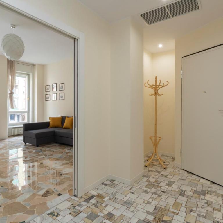 JOIVY Modern 2bed flat with balcony, 250m from M5 Foppa and M2 Sant'Agostino - Appartamento - 34
