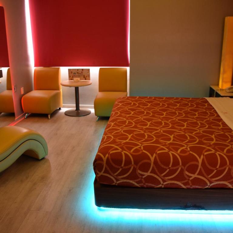 Plutarco Suites - Deluxe Room - 21
