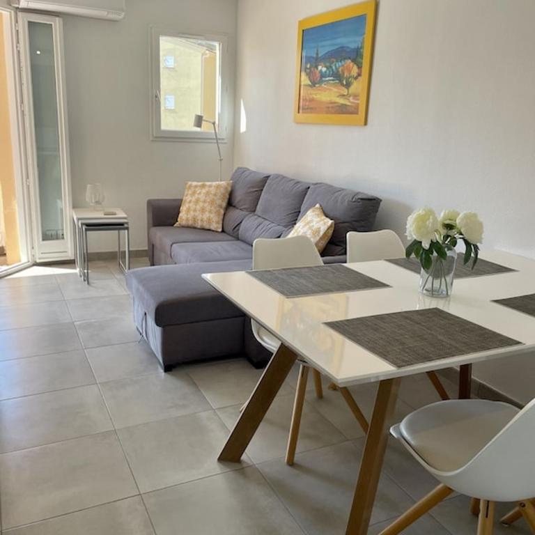 Apartment Newly Renovated Aircond-wifi-pool-sea View-150m to Beaches- Saint Aygulf - Appartamento con Vista Mare - 3