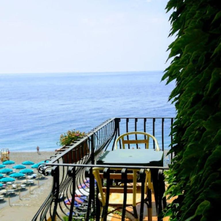 Hotel San Pietro - Camera Matrimoniale con Vista Mare - 2