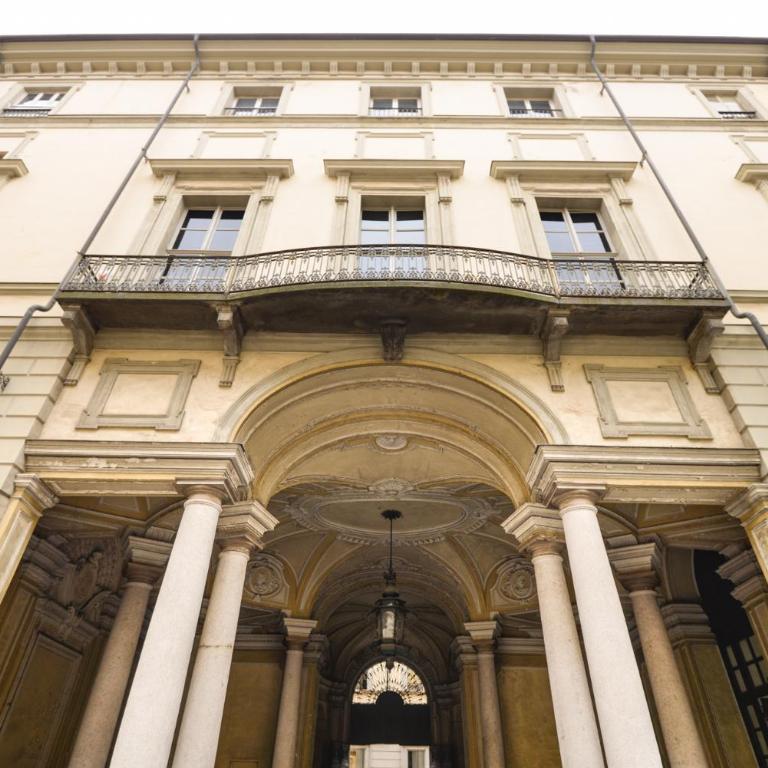 Top Living Apartments - Torino Centro - One-Bedroom Apartment - 13