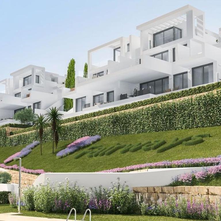 Luxury Golfside Ground Floor Penthouse with 3 Bedrooms XXL Terrace and Garden 2 to 6 pers one Price! Ideal for Golfers and Holidaymakers Near Marbella MIJAS GOLF Costa del Sol Completely Furnished and Equipped for an Unforgettable Holiday Pleasure! - Apartamento de 3 dormitorios - 1