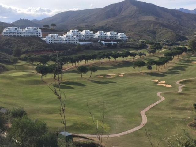 Luxury Golfside Ground Floor Penthouse with 3 Bedrooms XXL Terrace and Garden 2 to 6 pers one Price! Ideal for Golfers and Holidaymakers Near Marbella MIJAS GOLF Costa del Sol Completely Furnished and Equipped for an Unforgettable Holiday Pleasure! - Apartamento de 3 dormitorios - 35
