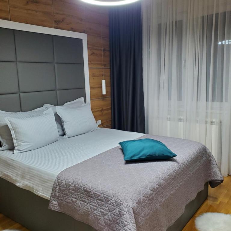 Lux Apartman 33 - One-Bedroom Apartment - 6
