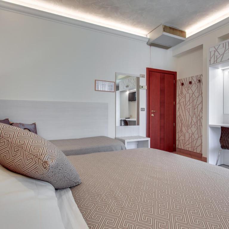 Hotel Dolcevita - Comfort Quadruple Room - 7