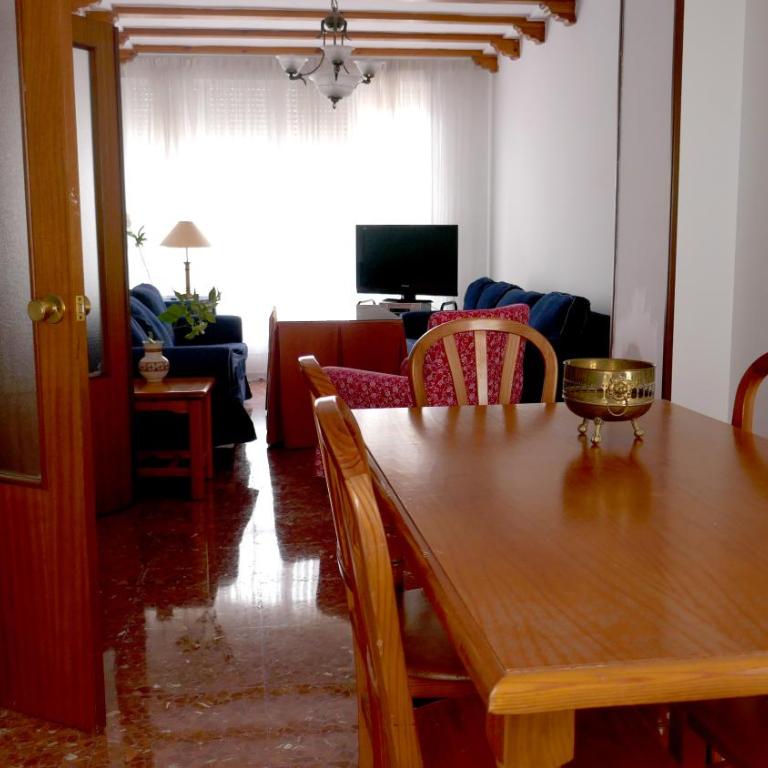 Casa Soleada Calle Tranquila Junto a FIBES - Casa - 24
