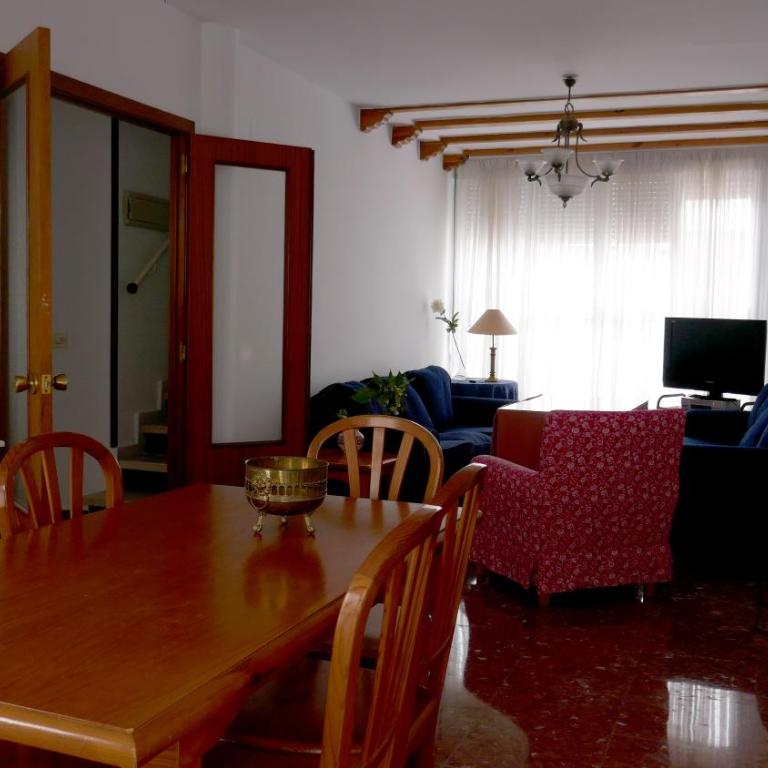Casa Soleada Calle Tranquila Junto a FIBES - Casa - 22