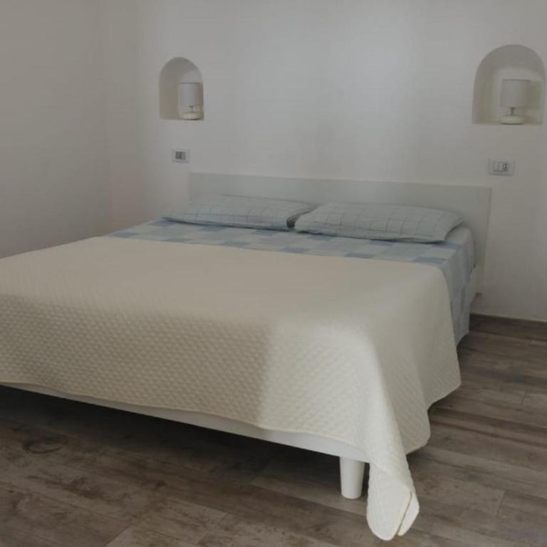 White Stone Flats & Studios - Casa Vacanze - 3