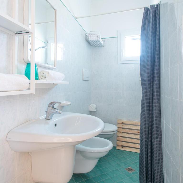 Residence Saturnia - Appartamento con 2 Camere da Letto e Vista Mare - 8