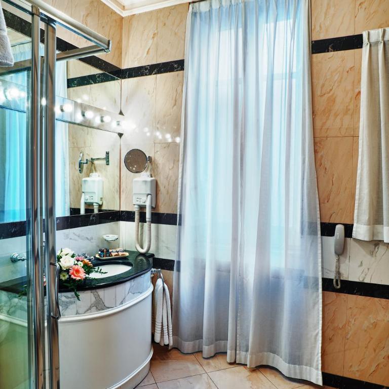 Grand Hotel Wagner - Camera Matrimoniale Classic - 6