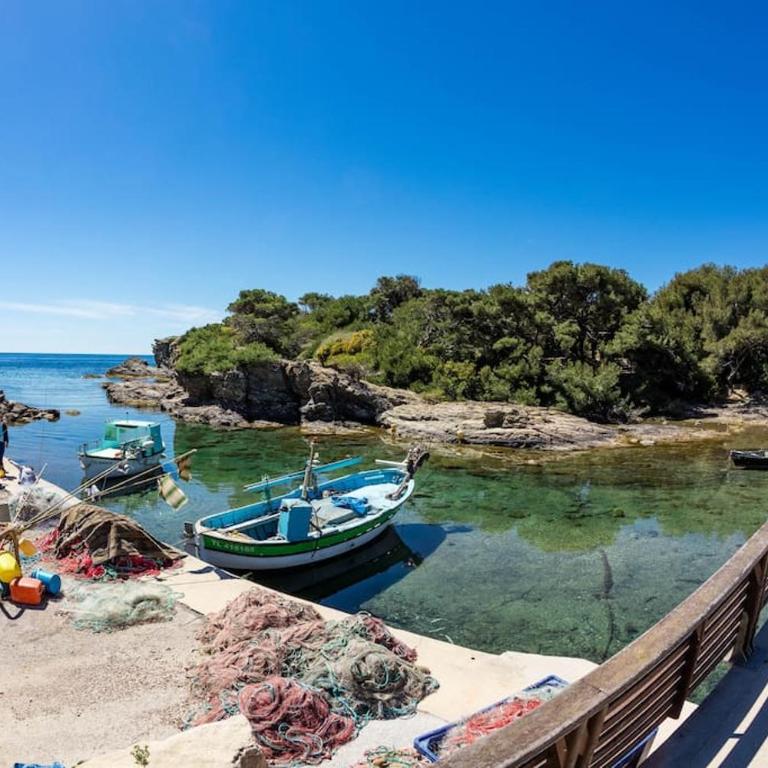 Bel appartement sur le port du Brusc avec sa place de parking privative. - Apartment mit 1 Schlafzimmer - 27