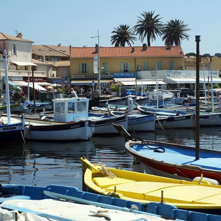 Bel appartement sur le port du Brusc avec sa place de parking privative. - Apartment mit 1 Schlafzimmer - 23