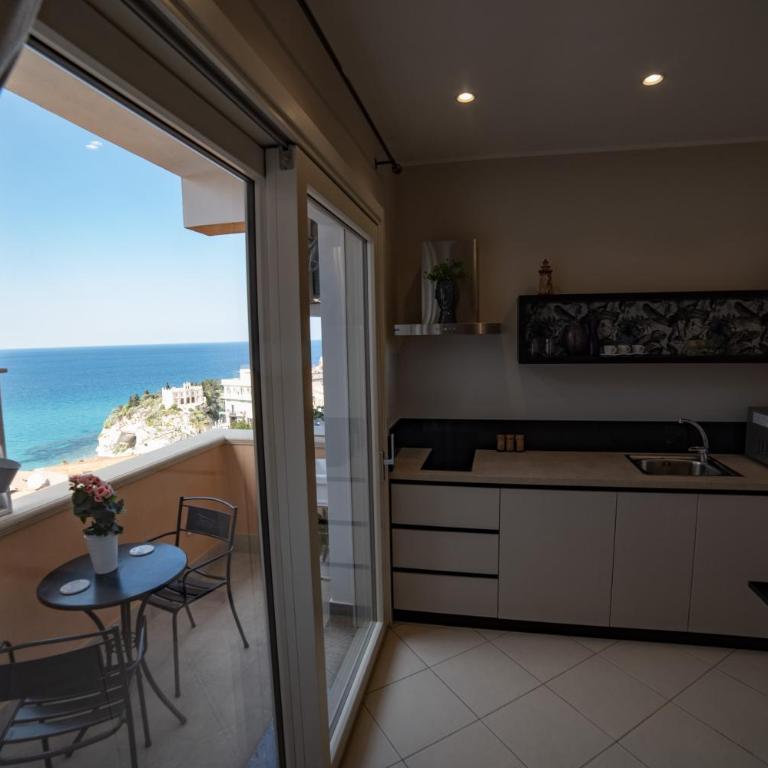 Sapore Di Sale Accommodation Tropea - Apartment with Sea View - 10
