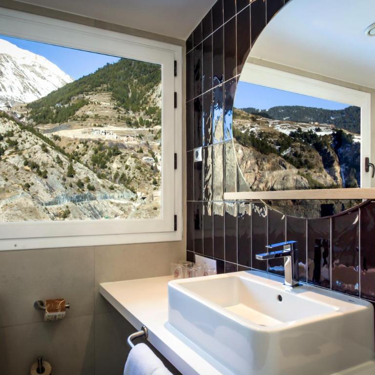 Hotel Roc Meler - Suite con bañera de hidromasaje - 1