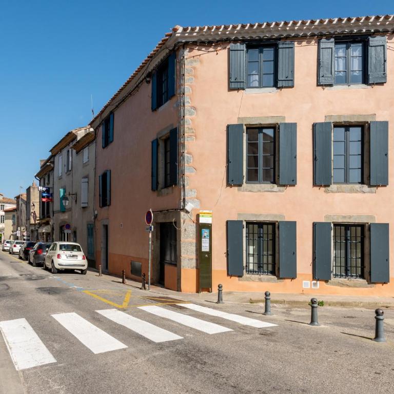 Les Gîtes de Laure - O Lit Divin, Instant de volupté, BALNEO SAUNA, Climatisation, 160m de la Cité Médiévale - Superior Apartment mit Sauna - 24