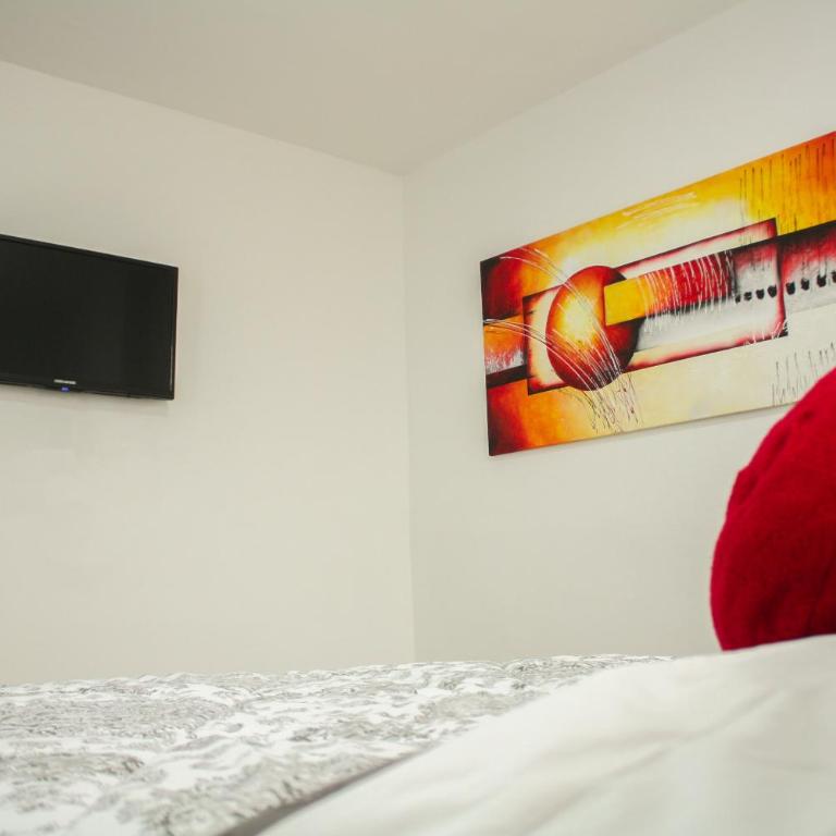 Apartahotel Kelly - Habitación Estándar - 1 cama grande - 3