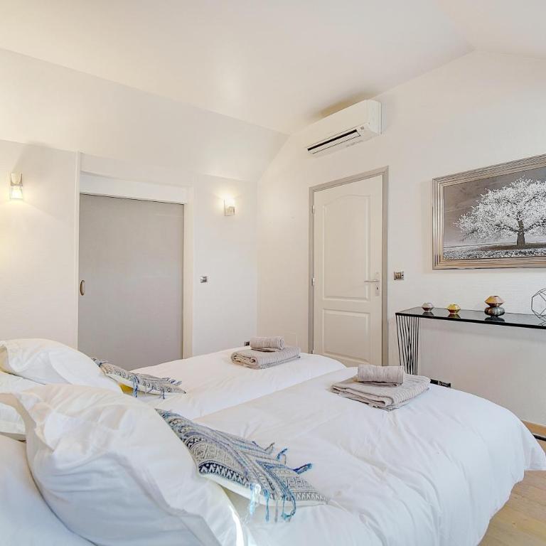 Cannes banane 50m croisette, luxueux 4 pièces dans résidence de standing - Appartement 3 Chambres - 38