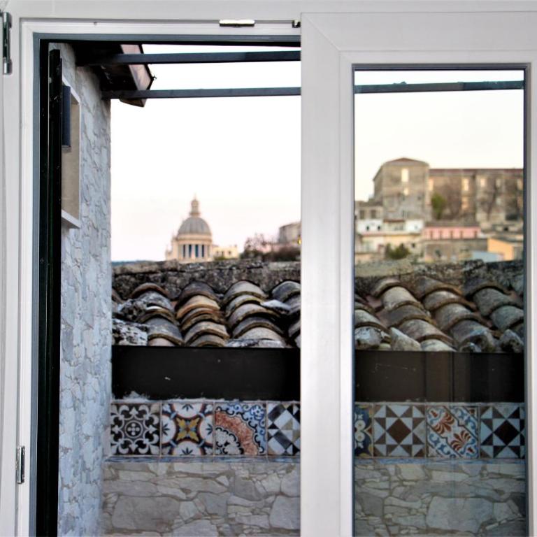 B&B Belvedere All'Idria - Camera Matrimoniale con Balcone - 13