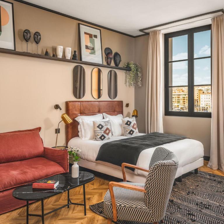 Maisons du Monde Hôtel & Suites - Marseille Vieux Port - Chambre Triple Deluxe - Vue sur Port - 2