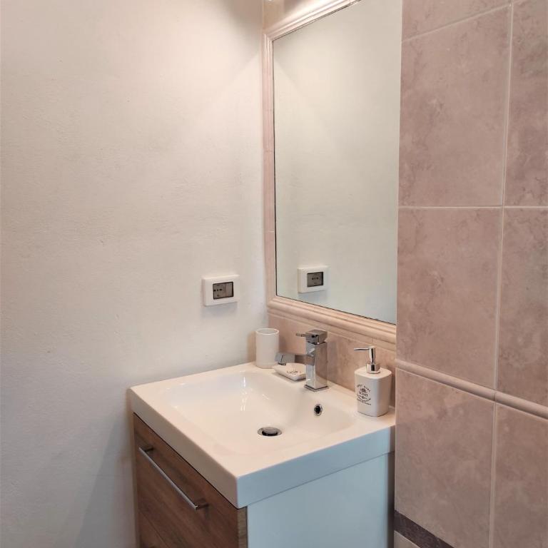APPARTAMENTO LUNA ROSSA - Appartamento con 1 Camera da Letto - 13