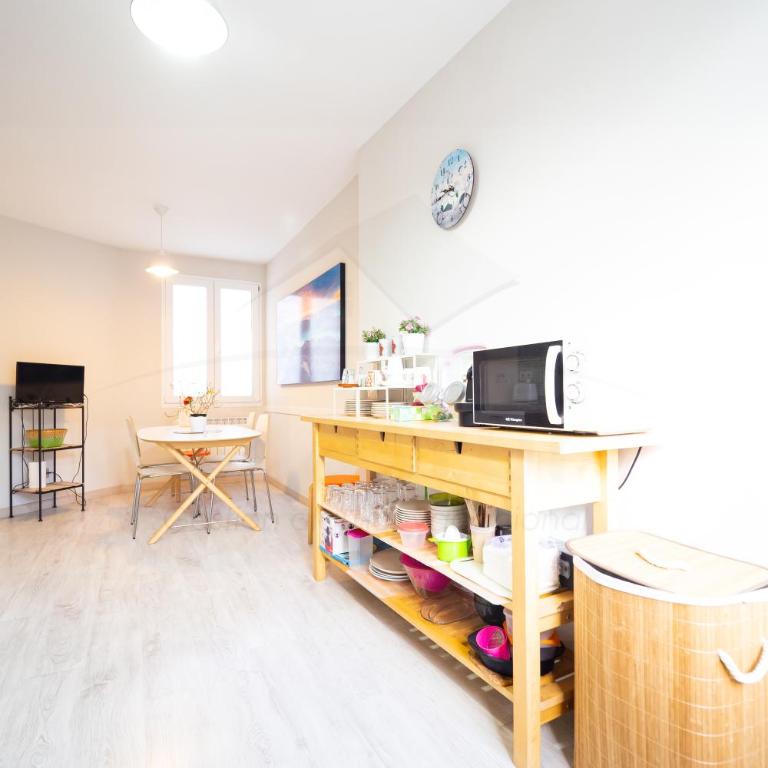 Luanco 11 Apartamento ,centro de Gijón - Apartamento de 2 dormitorios - 4