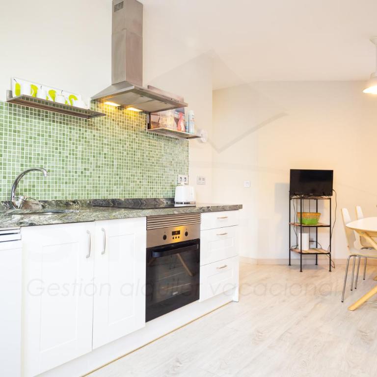 Luanco 11 Apartamento ,centro de Gijón - Apartamento de 2 dormitorios - 3