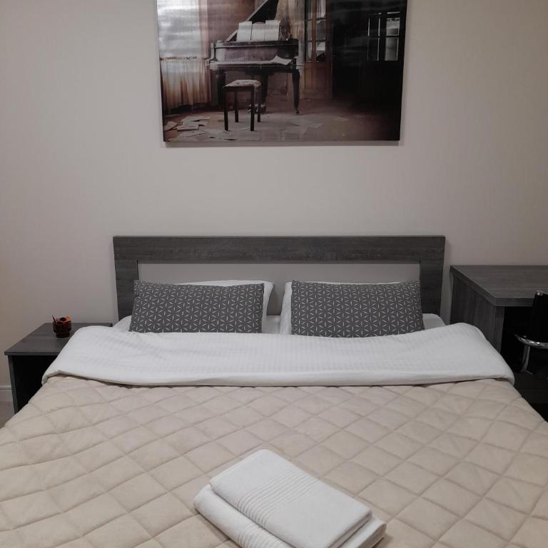 Apartment Diamond - Two-Bedroom Apartment - 9