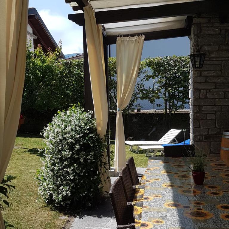 Bed & Breakfast Gli Oleandri - Camera Familiare (4 Adulti) - 2