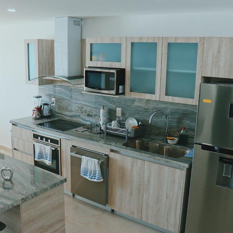 Nuevo Ap. Piso 15; vista al mar, alberca y jacuzzi - Two-Bedroom Apartment - 9