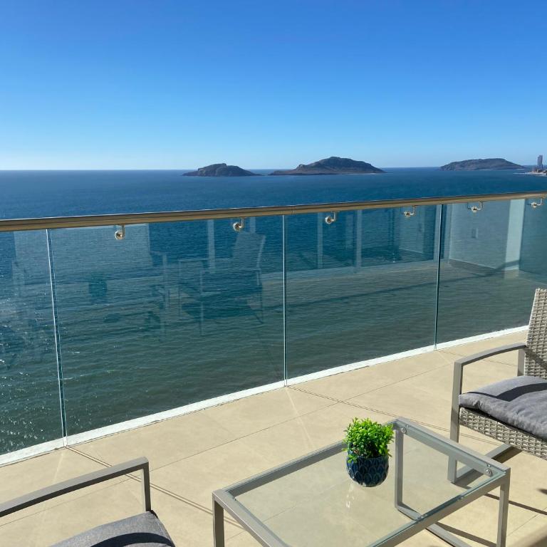 Nuevo Ap. Piso 15; vista al mar, alberca y jacuzzi - Two-Bedroom Apartment - 14
