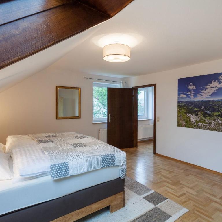 Top 98 qm Ferienwohnung im Allgäu, Balkon und Parkplatz - Apartment mit 3 Schlafzimmern - 5