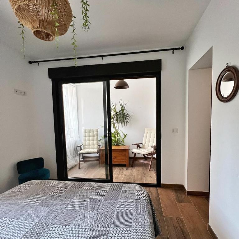 Casita con encanto a 200m de la playa - Two-Bedroom House - 23