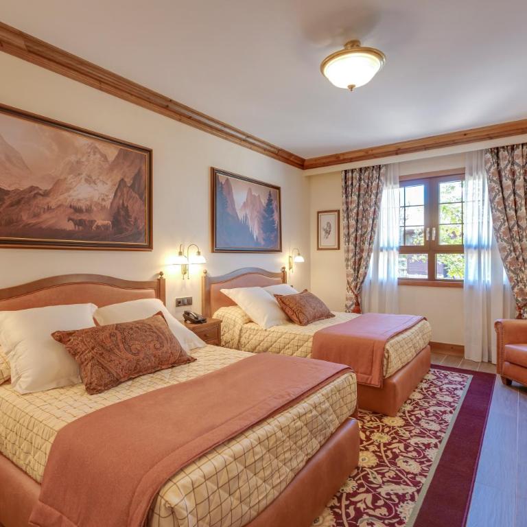 PortAventura Hotel Colorado Creek - Includes unlimited access to PortAventura Park & 1 access to Ferrari Land - Habitación Superior con acceso a PortAventura Park + 1 acceso a Ferrari Land - 1