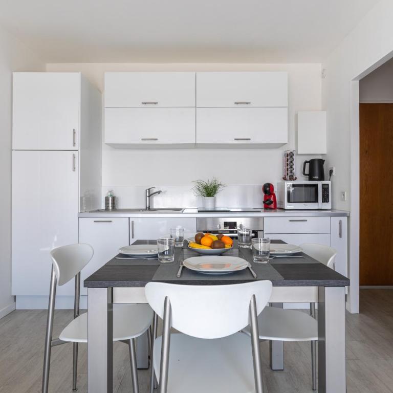 Le P'tit Idéal - Two-Bedroom Apartment - 8