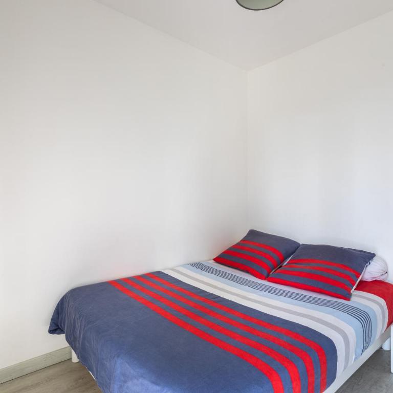 Le P'tit Idéal - Two-Bedroom Apartment - 11