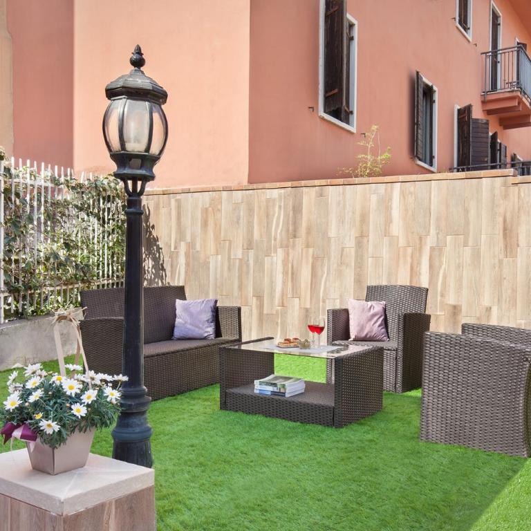 VERONA GARDEN - One-Bedroom Apartment - 1
