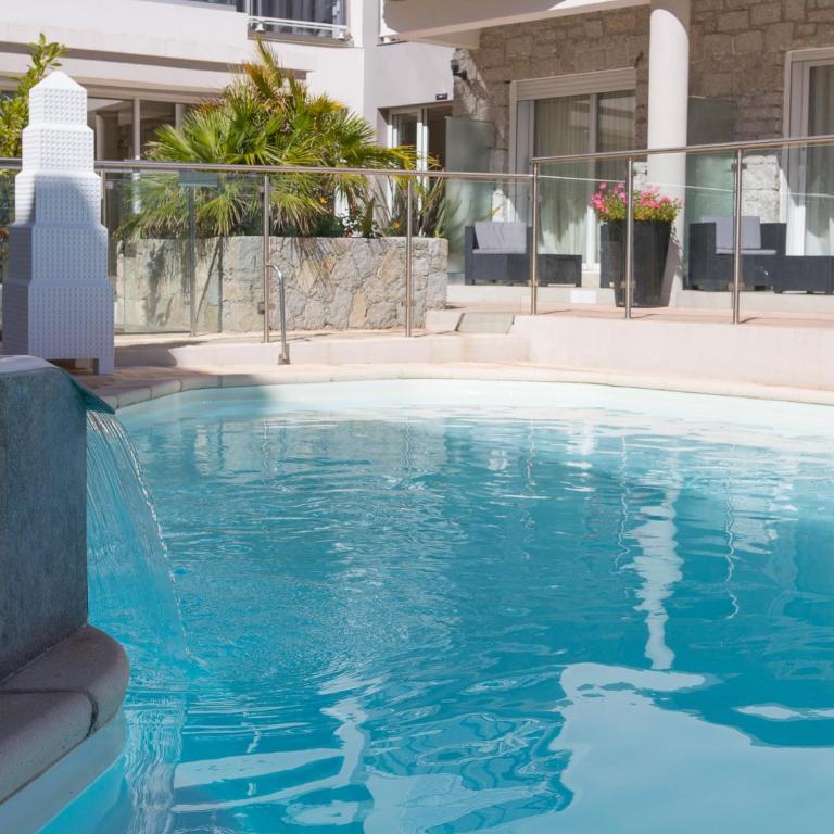 Hotel Revellata & Spa - Small - Double Room - Balcony with Sea/ Pool View - 4