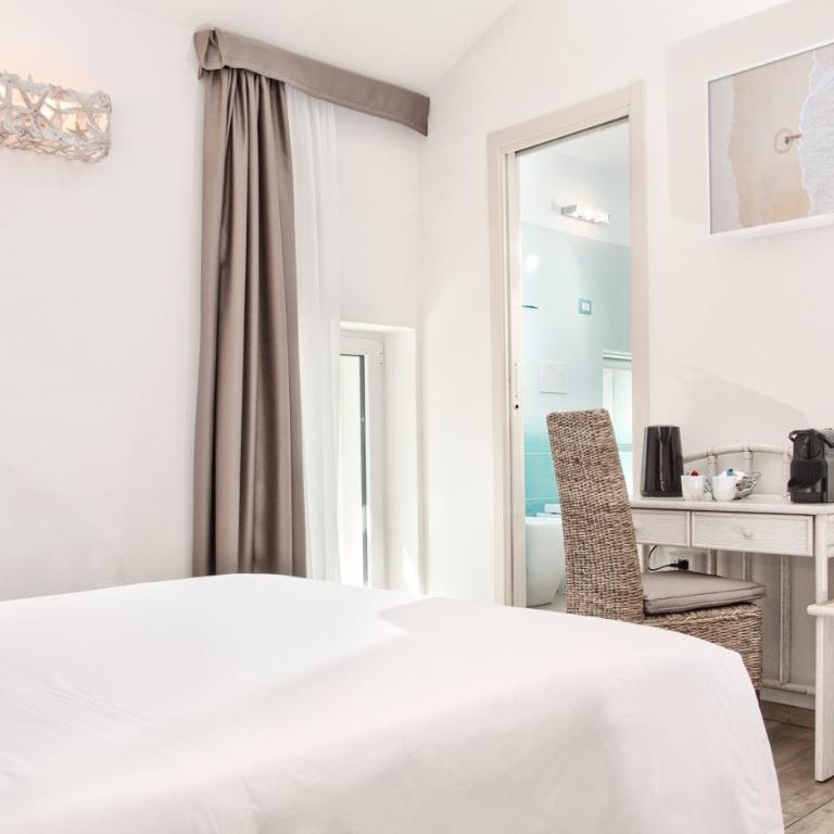Smart Suite & Apartments - Camera Matrimoniale Comfort - 19