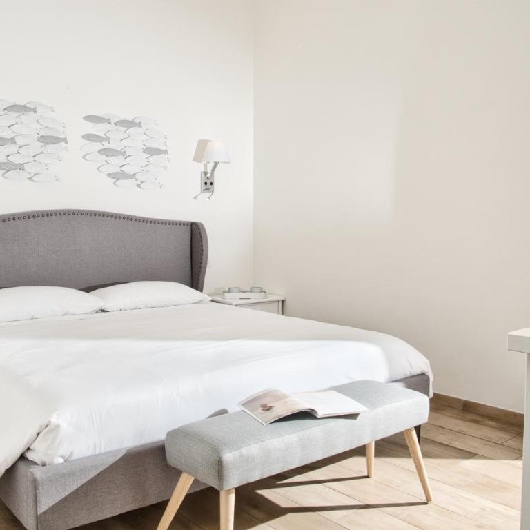 Smart Suite & Apartments - Camera Matrimoniale Comfort - 17
