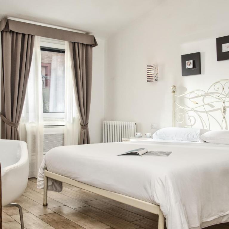 Smart Suite & Apartments - Camera Matrimoniale Comfort - 10